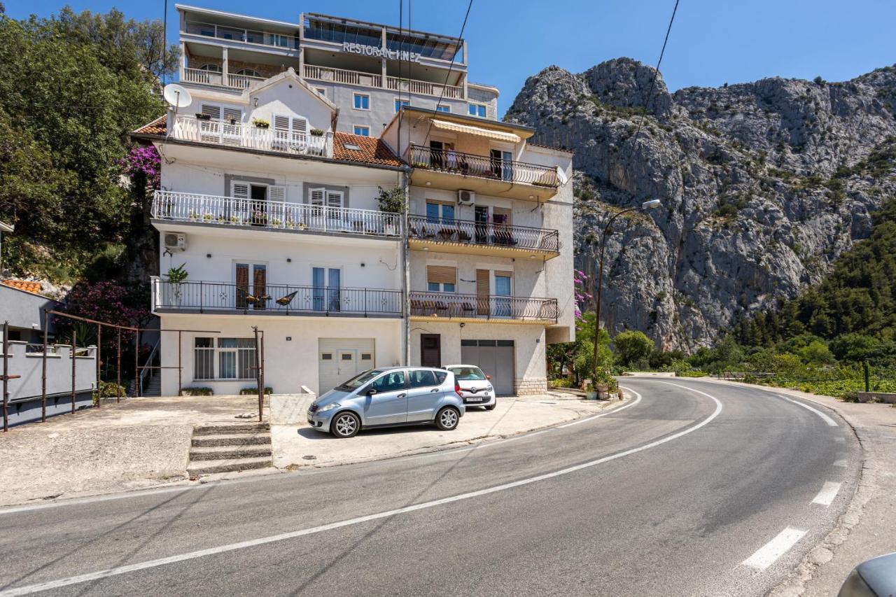 Apartment Navika Omiš Exteriér fotografie