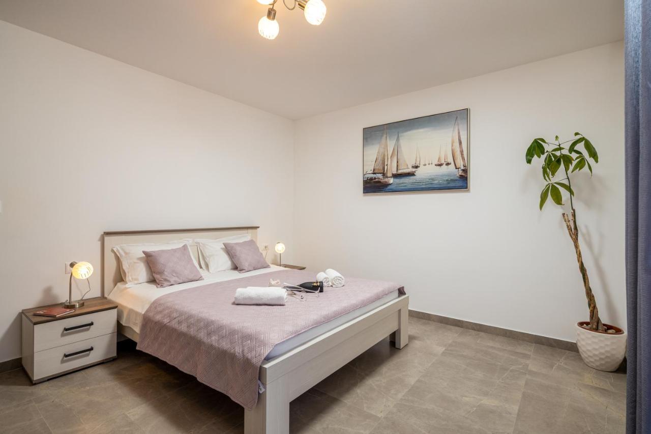 Apartment Navika Omiš Exteriér fotografie