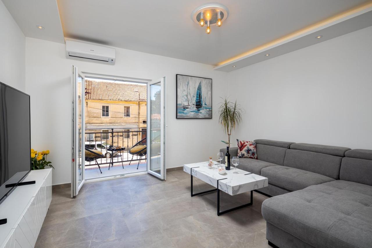 Apartment Navika Omiš Exteriér fotografie