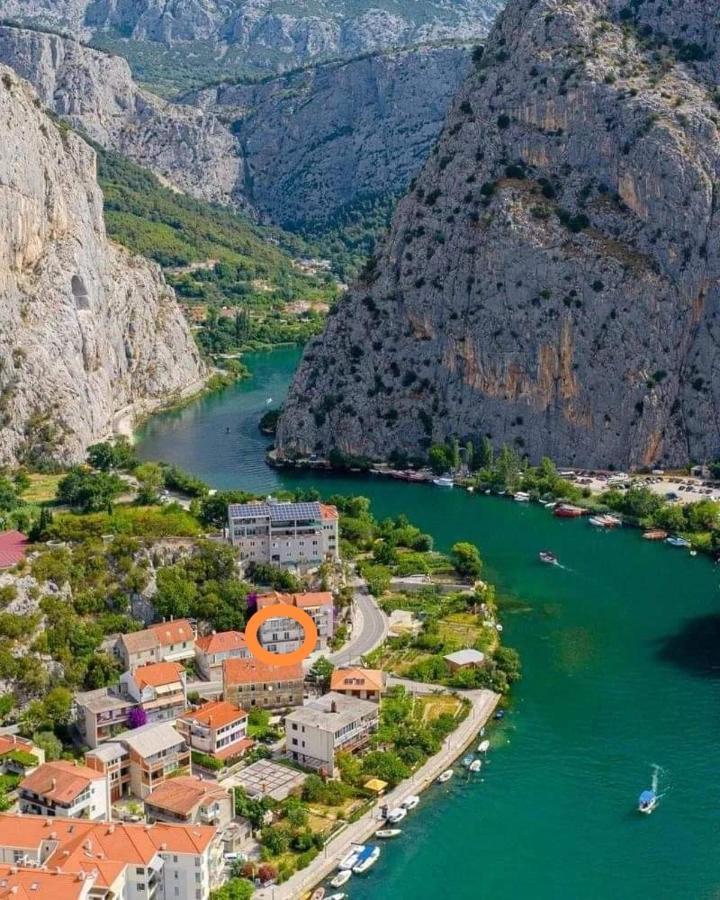 Apartment Navika Omiš Exteriér fotografie